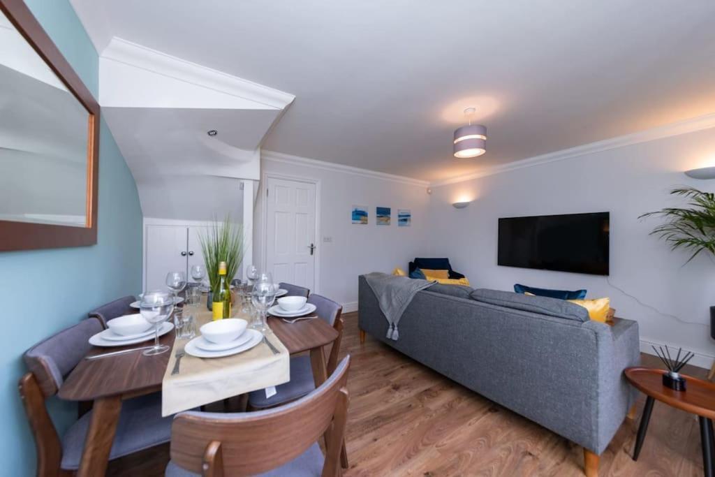 Ratby House - Spacious 3 Bed With Garden & Parking Earley Exterior photo